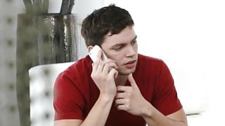 Vú cô bự quá em không tập trung học được