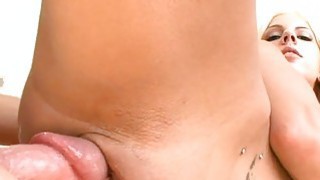 Ngắm nhìn chị đồng nghiệp thủ dâm phọt cả nước