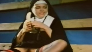 Sếp chuốc thuốc kích dục em nhân viên cho đến khi em “nghiện”