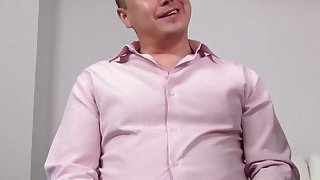 Sục cặc bằng quần lót ướt nhẹp nước lồn của dì