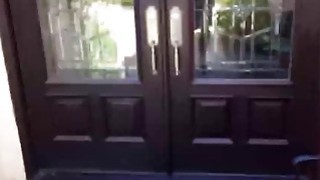 Nữ học sinh có hoàn cảnh khó khăn trở thành con mồi cho những gã đàn công giàu có