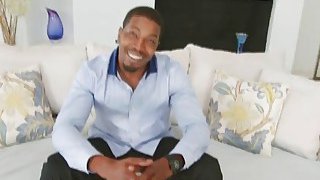 Người đẹp siêu gợi cảm Mila, xoa âm hộ bằng máy rung và tự chơi với nó, bạn tình của cô ấy tham gia vào tư thế 69 ngậm sâu một cái cu to, Bố địt tôi đến chết, đạt cực khoái nhiều lần và xuất tinh rất nhiều