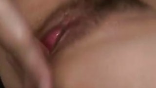 Một người mẫu siêu xinh đẹp được một gã đàn ông giàu có đưa đến một khách sạn cao cấp và quan hệ tình dục điên cuồng ngay trước cửa sổ của một tòa nhà cao tầng. Họ quan hệ tình dục từ ngày đến đêm và cuối cùng quan hệ tình dục qua đường hậu môn theo nhiều cách...