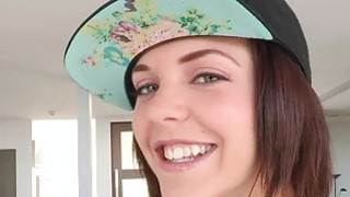 Anh nhân viên bắt cấp trên nữ làm nô lệ tình dục vì nắm được bí mật