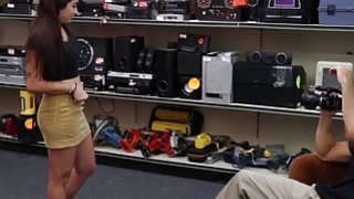 Cậu nhóc trúng độc đắc được chị gái cho nện thoải mái trong chuyến du lịch