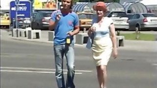 Anh chồng nhút nhát đưa vợ cho sếp địt vì sợ bị sa thải