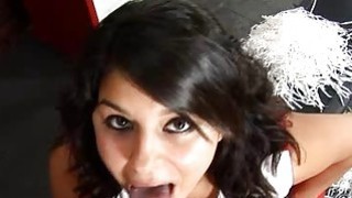 Anh trai đòi mách má khi phát hiện em kế chụp ảnh sex gửi bạn trai