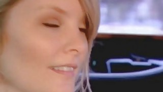 Dì trẻ li dị Người chồng về quê vắt kiệt sức thằng cháu trai tuổi mới lớn