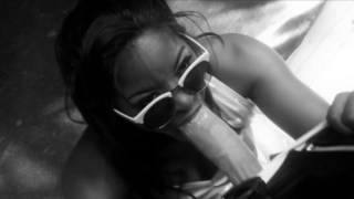 Giúp em đồng nghiệp có một đêm sướng lồn