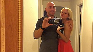 Sục cặc bằng quần lót ướt nhẹp nước lồn của dì