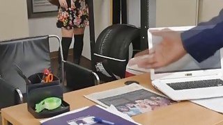 Em địt chị đi cho bớt trầm cảm nhé