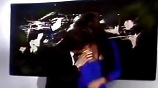 Anh nhiếp ảnh gia chụp xong gạ địt luôn em mẫu áo tắm ngon múp