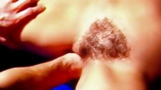 "Làm ơn đừng di chuyển nhanh thế, tôi sắp xuất tinh rồi"