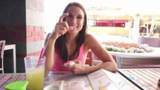 Anh địt khỏe thế này biết thế ngày xưa lấy anh