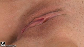 KIN8-3759-FHD-Không có sự cám dỗ của áo ngực khiến dương vật của tôi cương lên Eliana