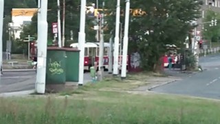 [Ngàn Sao] (Cảnh quay đầu tiên) Tôi đã hẹn gặp một cô gái trẻ tóc ngắn ngực lớn để quan hệ tình dục, mặc tất đen và thổi kèn cho cô ấy trước ống kính máy quay...