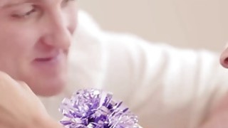 Mối tình lén lút của em học sinh và giáo viên