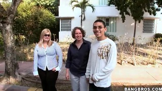 (Phiên bản đầy đủ) Nữ sinh mặc tất trần gợi cảm và khỏe khoắn thích 200 bản cập nhật của cô gái váy hoa phiên bản đầy đủ