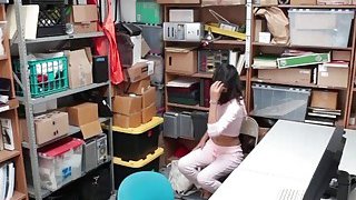 Quán karaoke mở cửa, phòng K kinh doanh có người mới, tiên nữ hậu 00s tuyệt nhất, vừa hát vừa tán tỉnh, thở hổn hển rung chuyển bầu trời