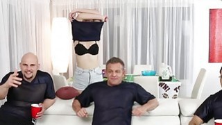 Cô hầu gái lồn khít bị ông chủ địt đủ các loại tư thế