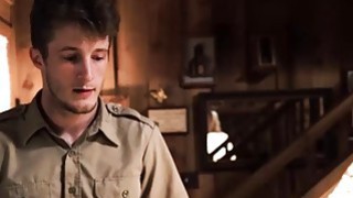 Chồng yêu bỏ bê, bà xã địt nhau với chàng pt trẻ