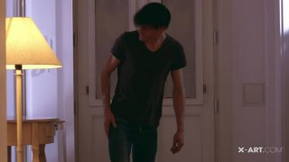 SSIS-453 Người hầu thì cao lớn, còn cô gái thì nhỏ nhắn.