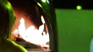 Anh nhân viên văn phòng nắng cực trước em lao công trẻ mông to