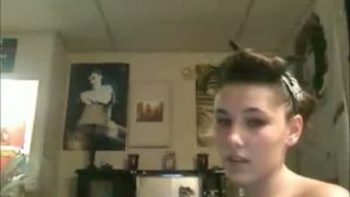 Ông xã công tác về nhìn thấy bà xã bị 2 tên tội phạm vượt ngục cưỡng hiếp