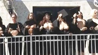 Nữ thần ngực khủng! [Người đẹp] Cô ấy thủ dâm trên ban công, cô ấy cố tình kéo rèm cửa ra vì sợ người khác không nhìn thấy. Tôi chỉ có thể nói rằng cô ấy thực sự tuyệt vời... [Phần 1]