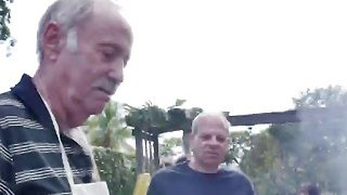 Siêu hổ trắng dễ thương học sinh Loli, điểm quá cao, một trong những lỗ hồng hổ trắng sạch nhất, Liang Xu bắn hai phát vào mông đẹp từ phía sau, lỗ hồng quá chặt không thể kéo căng ra, Loli mỏng manh và không dám đưa vào quá mạnh