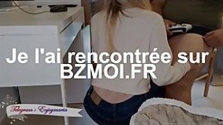 Giáo viên yoga lại đi cửa sau! Chân