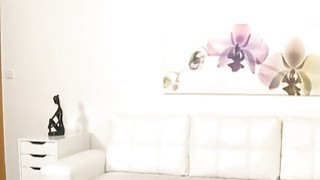 Thông đồng với bác sĩ, cấp trên thuốc mê phang em nhân viên cấp dưới