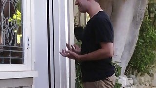 Ông xã suốt ngày say xỉn, Cô vợ vào nhà nghỉ với bạn gái cũ năm xưa