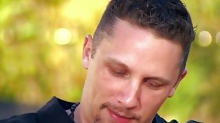 Người mẫu đẹp nhất trên giường, người mẫu lụa đen cao cấp để cho anh chàng tùy ý tàn phá trên giường, bú cu lớn, nhiều tư thế quan hệ bùng nổ, rên rỉ và rên rỉ, thật là dâm đãng...