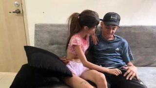 ông xã cắn răng nhìn người vợ chụp ảnh khoả thân cùng sếp