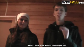 Nữ bác sĩ bú buồi cho bệnh nhân mau khỏe