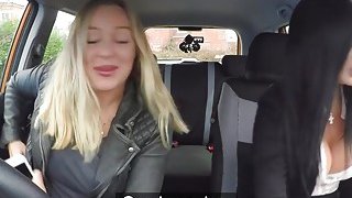 Sáng sớm mà em gái đòi ăn chuối tây nóng hổi