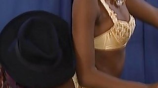 Xoạc cấp trên mới lấy ông xã cả đêm trong chuyến công tác