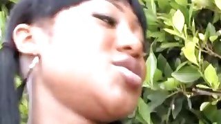 Nữ thần ngọt ngào cấp độ SSS, thổi, mút và liếm dưới háng của đàn anh mà tôi yêu thích...