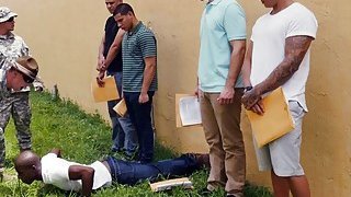 Trải nghiệm thú vị khó quên với em nhân viên mát-xa xinh đẹp