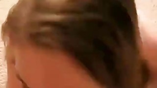 Em trai bắt quả tang chị gái thẩm du sau khi chia tay anh bồ trở về quê