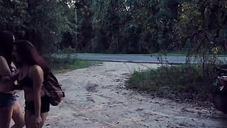 Gặp lại em buồi anh cửng dài loằng ngoằng