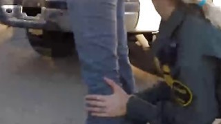 Bị cô bạn thân từ thời thơ ấu hút cạn tinh trùng