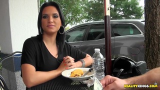 Nhân tình người tình là con đào nhỏ hư hỏng