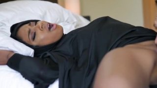 Phát hiện anh trai của Anh xã sắp cưới là kẻ tà dâm nhưng quá muộn…