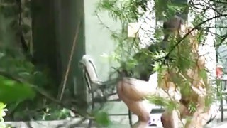 Các sinh viên ngành truyền thông rất buồn và không muốn làm việc này vào buổi sáng.