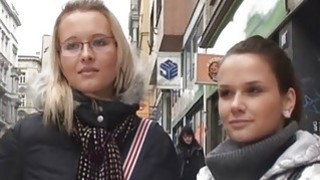 Bầu ngực em làm bao nhiêu tinh binh gục ngã