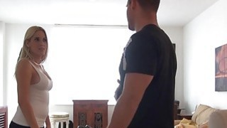 Nhận dạy kèm tại nhà riêng, nữ sinh bị chủ nhà hiếp dâm