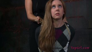 Thịt nữ sinh dáng nuột lần đầu bán dâm