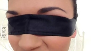 [Ông. [Gầy Khỉ] Hẹn gặp một cô gái trẻ tốt bụng và cô ấy đã cảm động trong giờ nghỉ giải lao. Cô ấy muốn nó. Một cái "cặc" lớn cưỡi trên mặt cô và đưa vào miệng cô. Cô ấy xuất tinh trên ghế sofa...